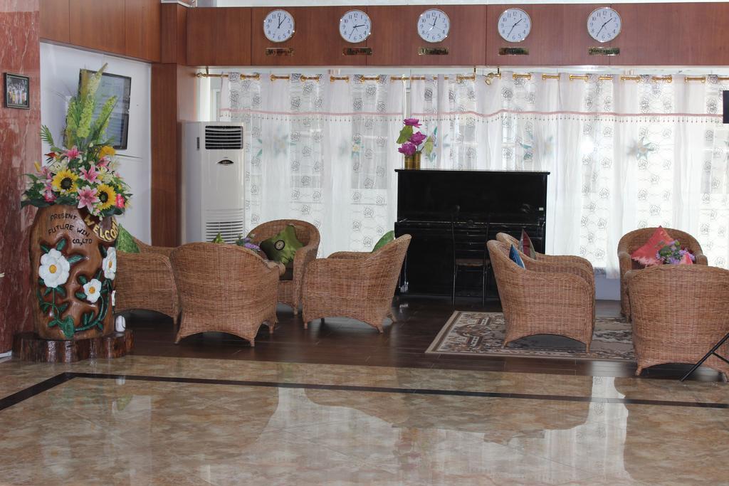 Hotel Kan Kaw Yangon Bagian luar foto