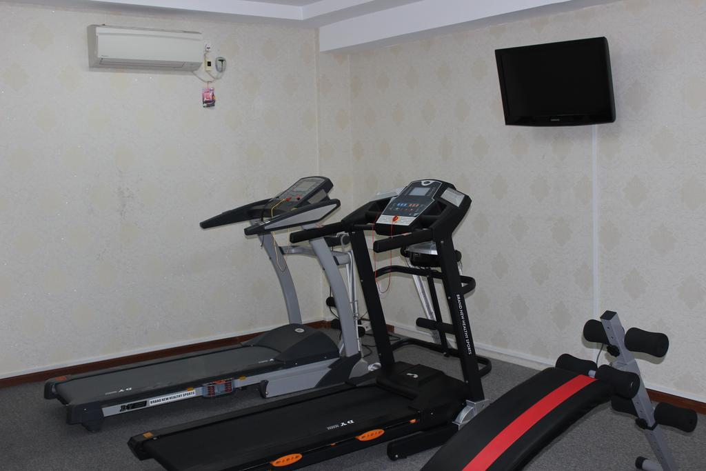 Hotel Kan Kaw Yangon Bagian luar foto