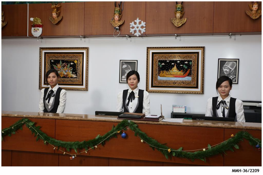 Hotel Kan Kaw Yangon Bagian luar foto