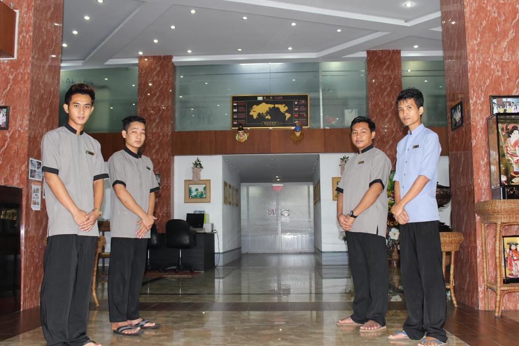 Hotel Kan Kaw Yangon Bagian luar foto