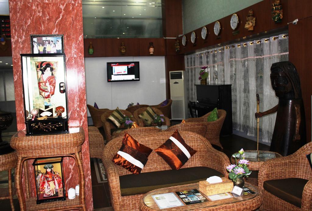 Hotel Kan Kaw Yangon Bagian luar foto