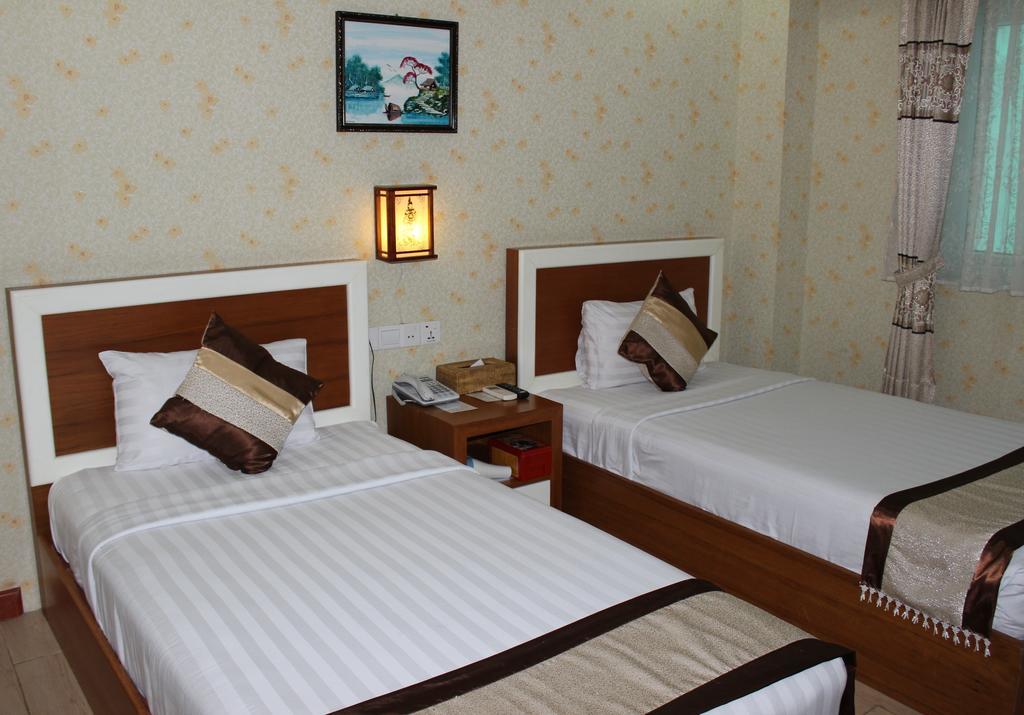 Hotel Kan Kaw Yangon Bagian luar foto