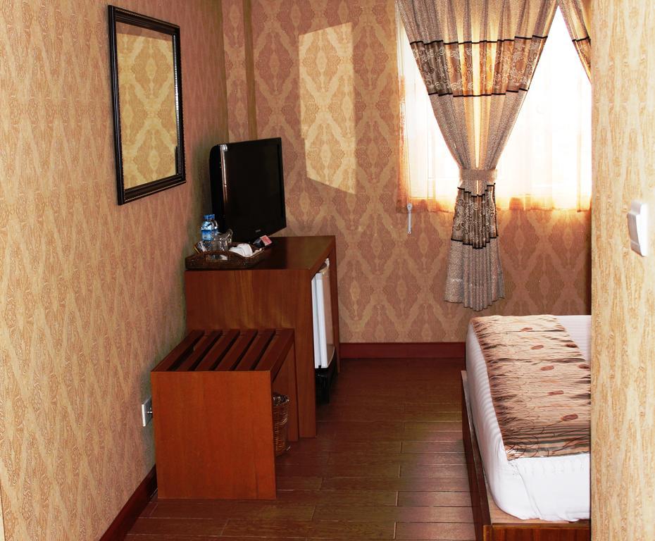 Hotel Kan Kaw Yangon Bagian luar foto