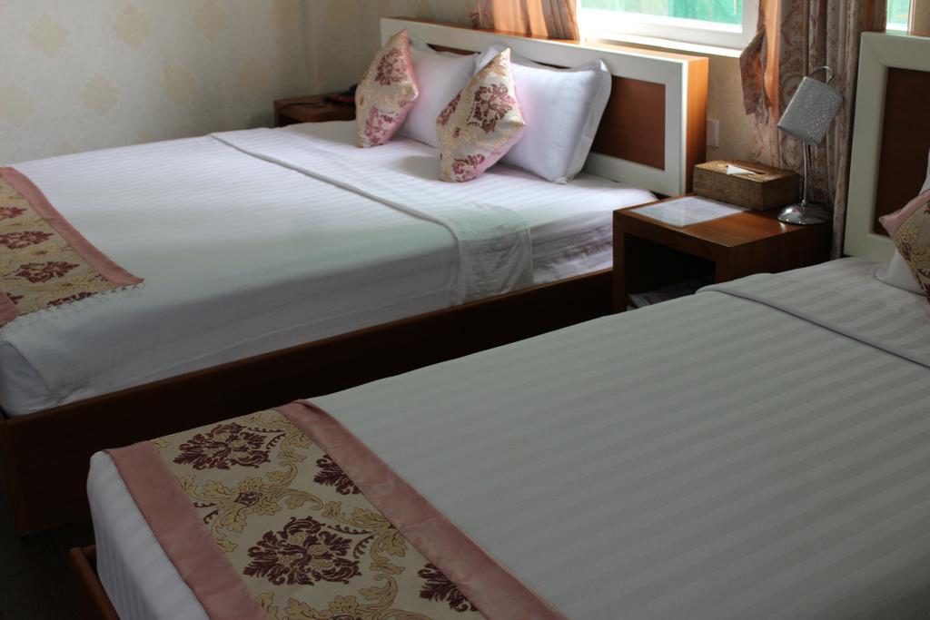 Hotel Kan Kaw Yangon Bagian luar foto